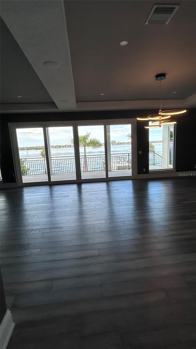 BAHIA SHORES 6TH ADD LOT 9 - Residential