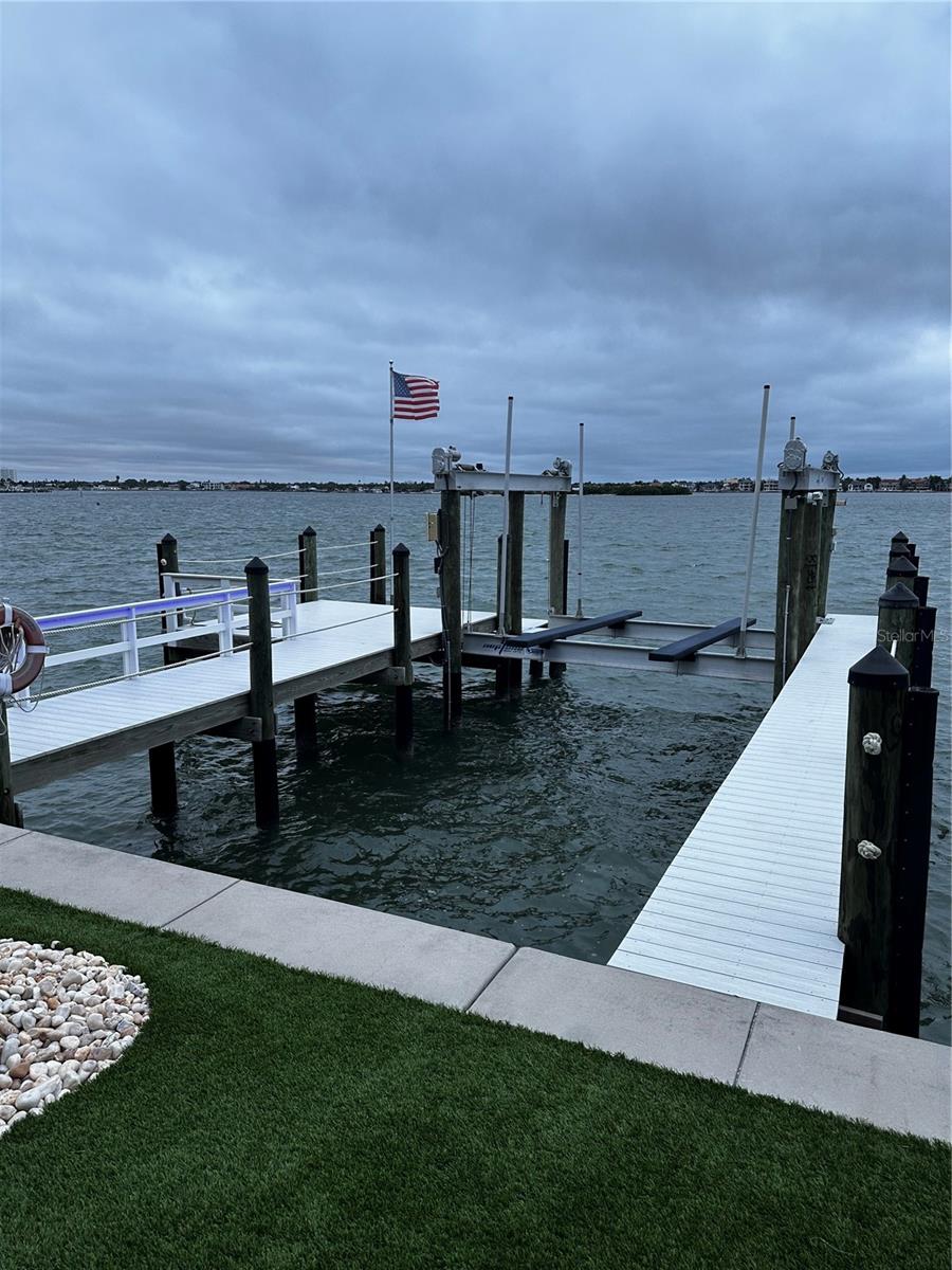 BAHIA SHORES 6TH ADD LOT 9 - Residential