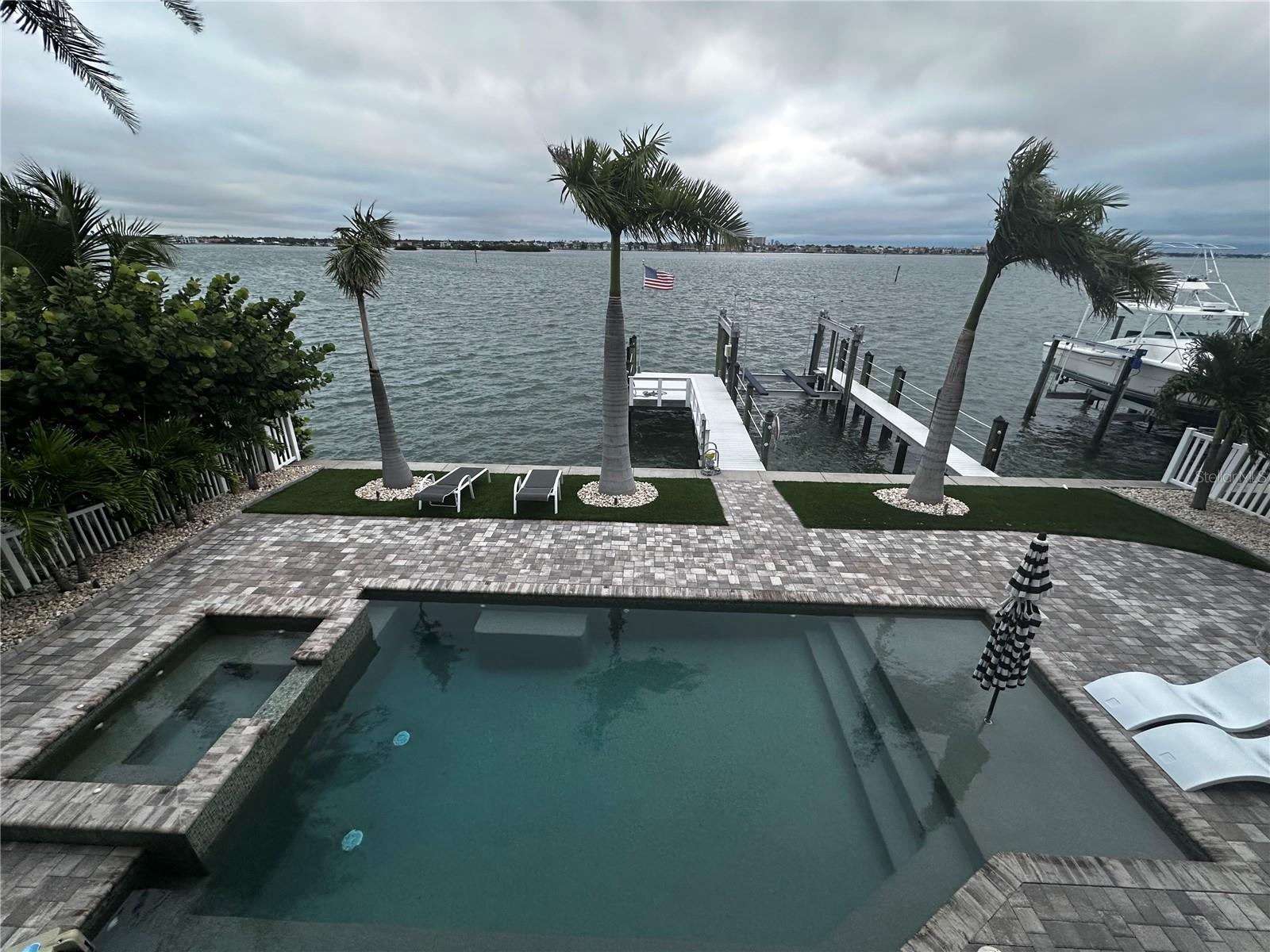 BAHIA SHORES 6TH ADD LOT 9 - Residential