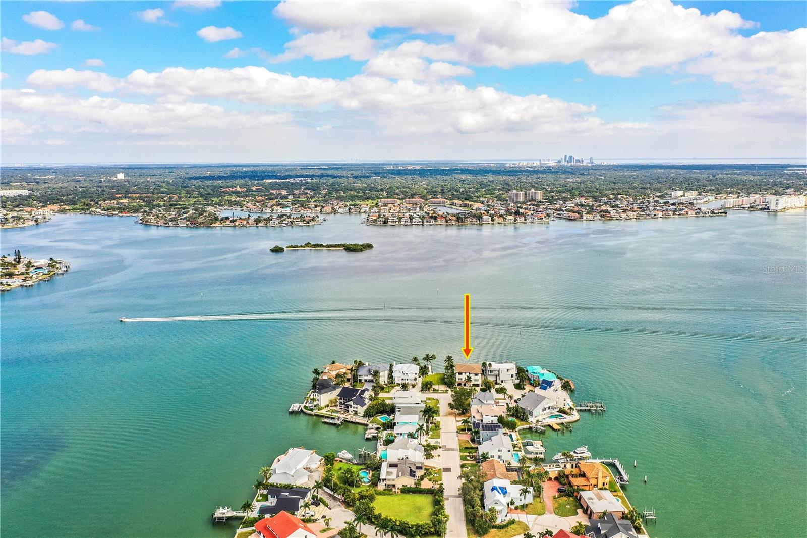 BAHIA SHORES 6TH ADD LOT 9 - Residential