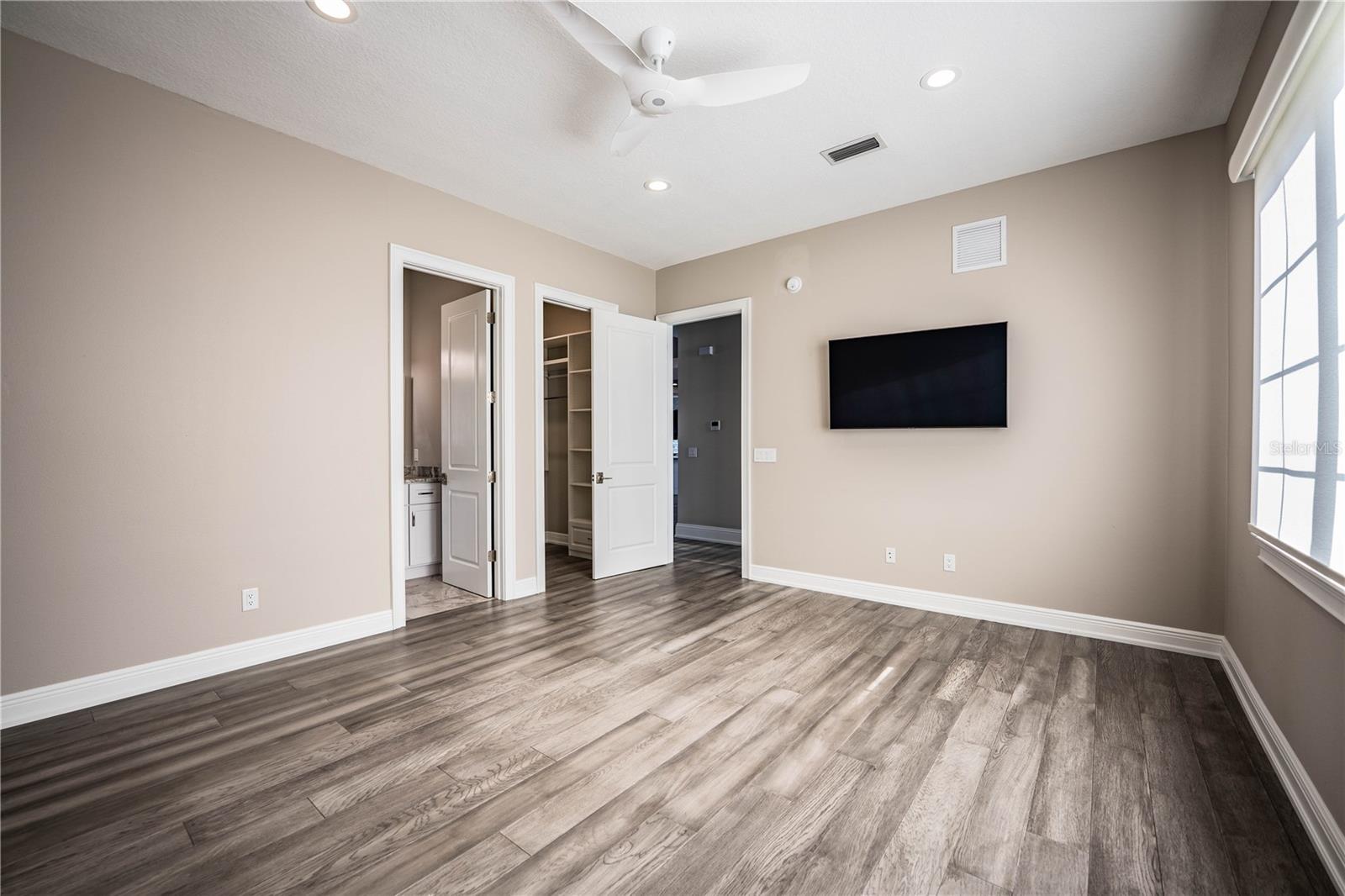 BAHIA SHORES 6TH ADD LOT 9 - Residential