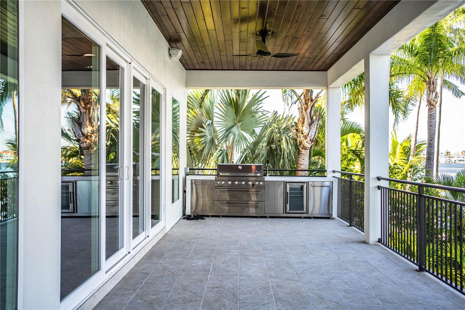 BAHIA SHORES 6TH ADD LOT 9 - Residential