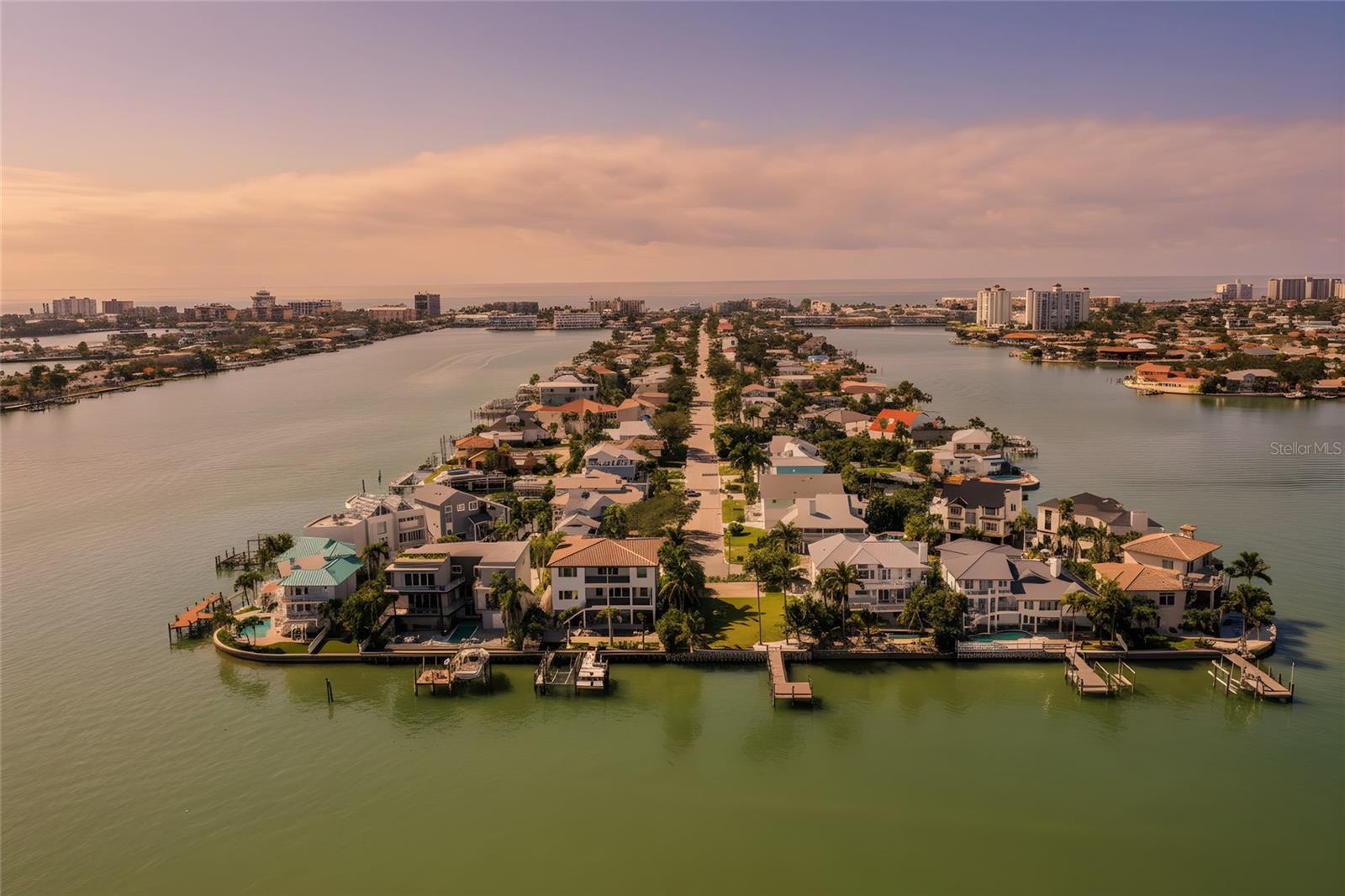 BAHIA SHORES 6TH ADD LOT 9 - Residential