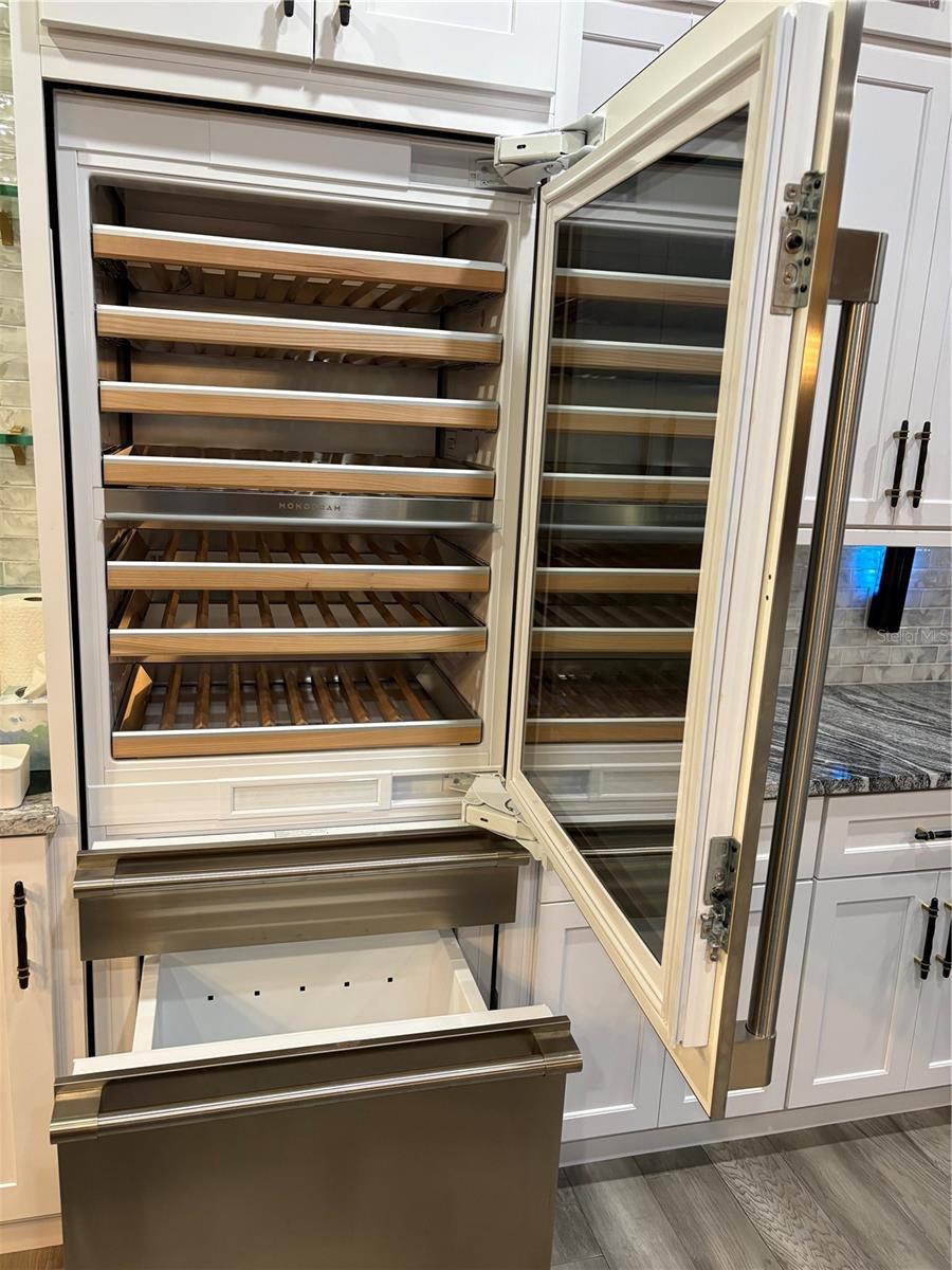 BAHIA SHORES 6TH ADD LOT 9 - Residential