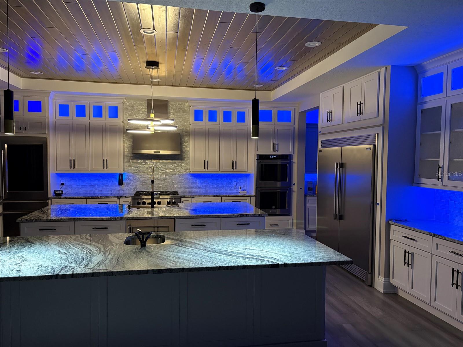 BAHIA SHORES 6TH ADD LOT 9 - Residential