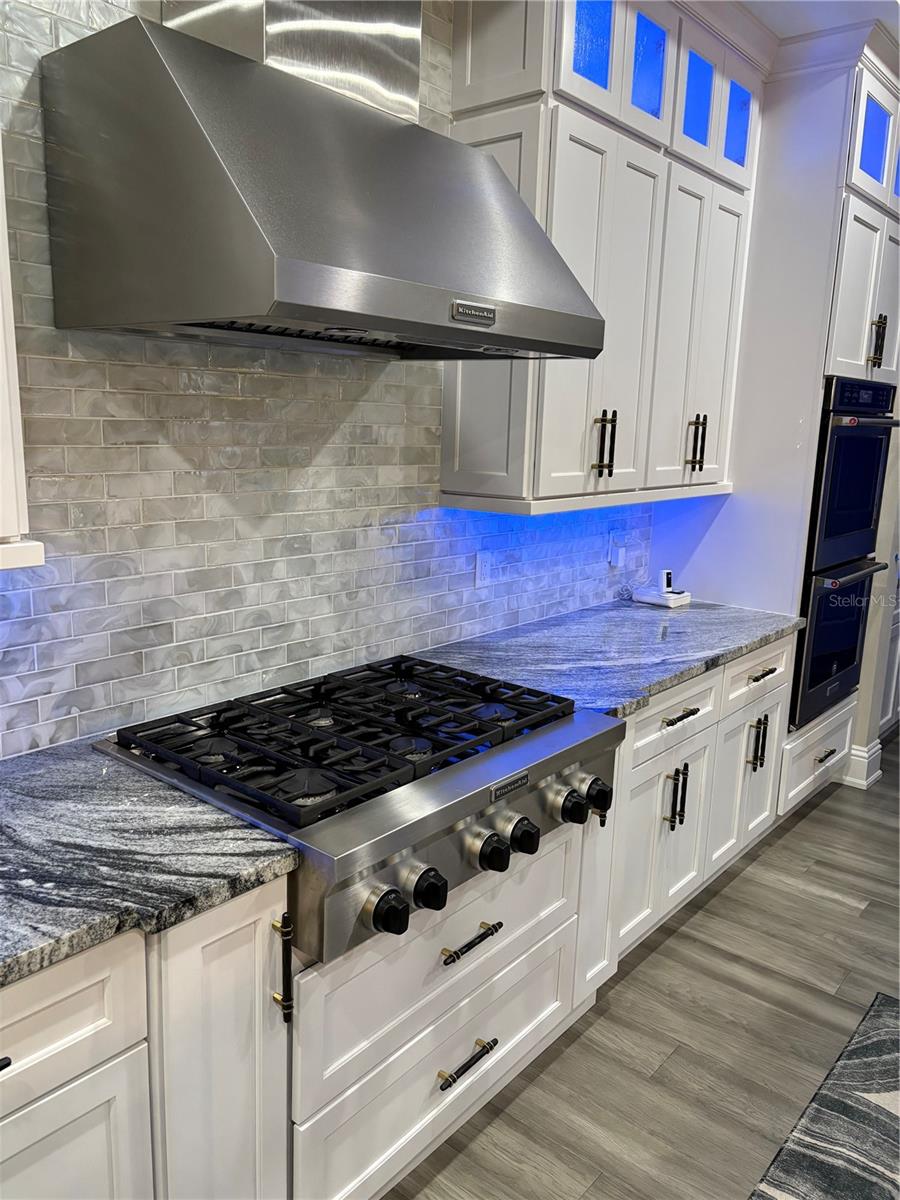 BAHIA SHORES 6TH ADD LOT 9 - Residential