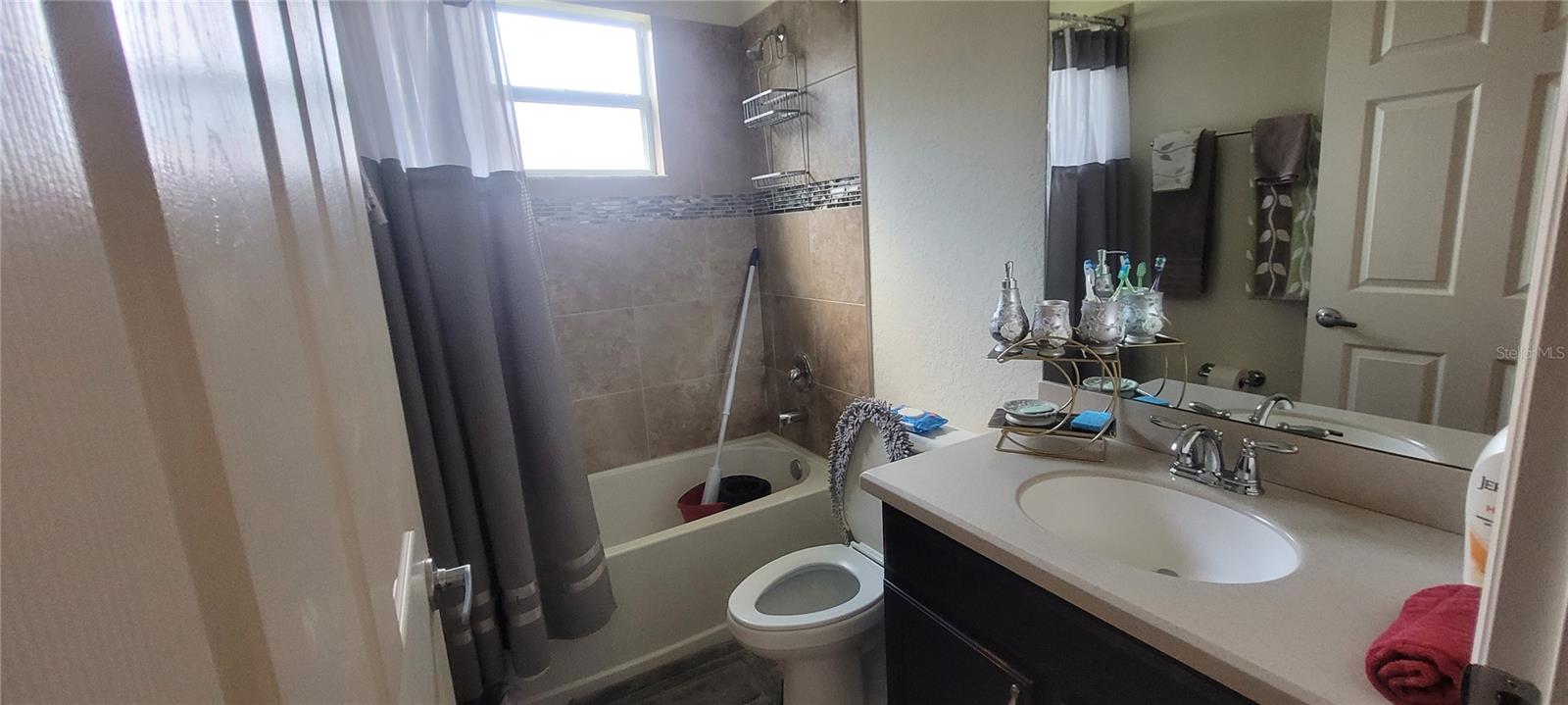 KINGSLAND COUNTRY ESTATE - Residential