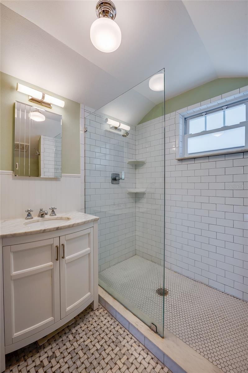 EAST DAYTONA - Residential