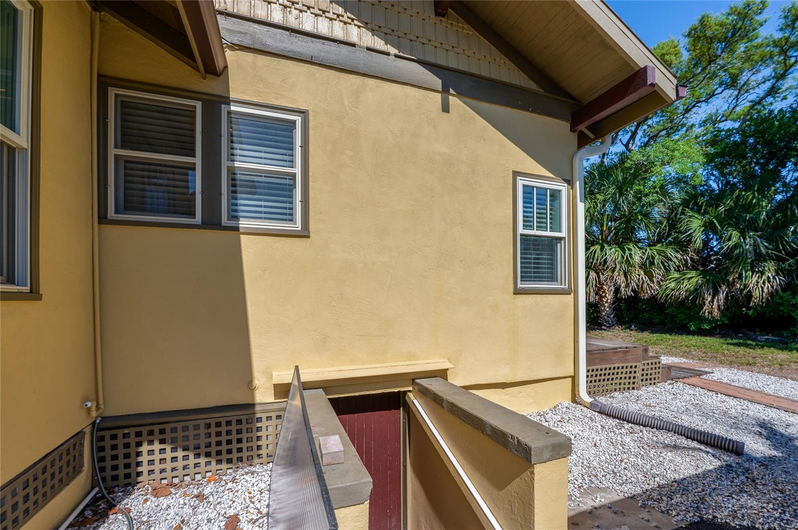 EAST DAYTONA - Residential