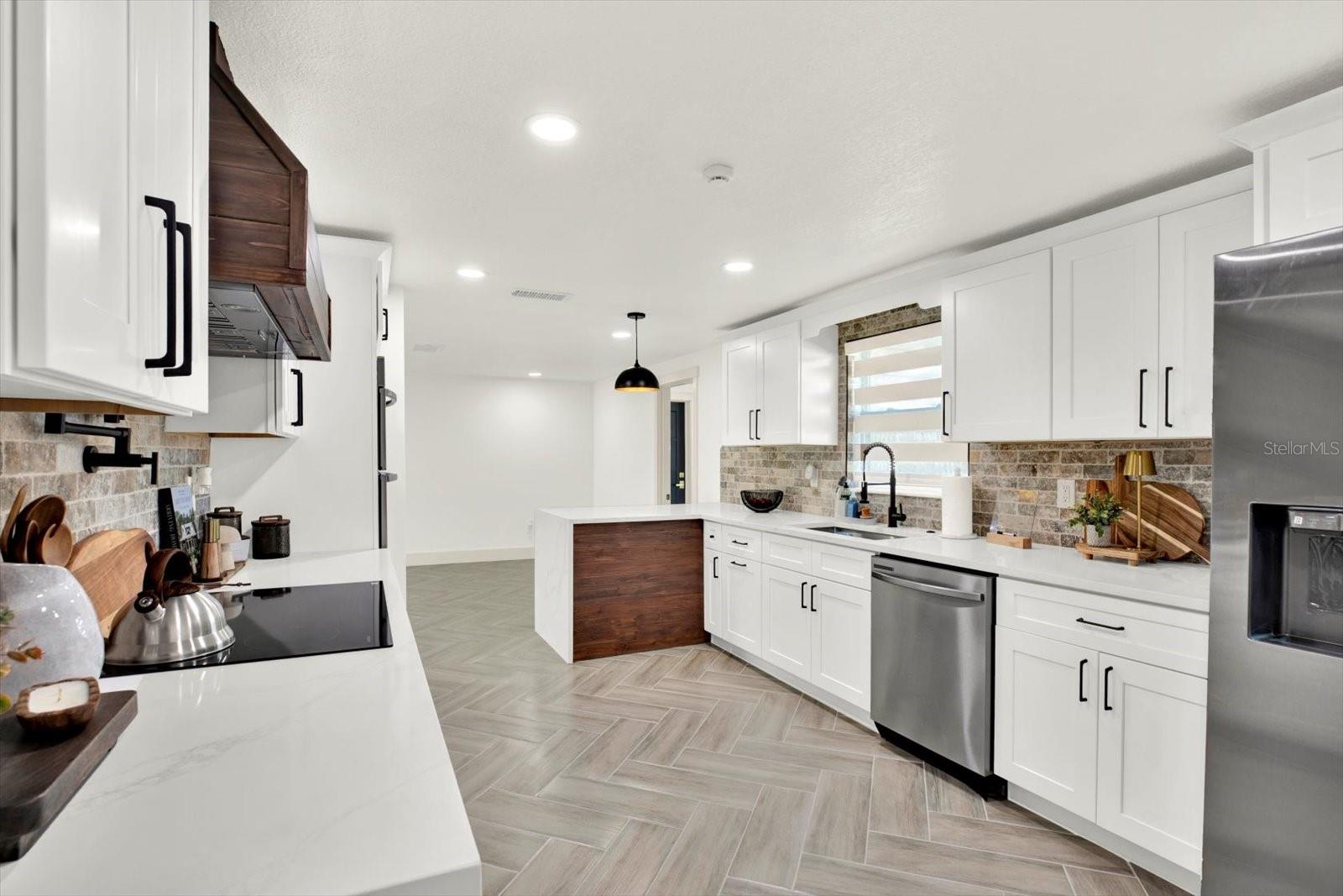 CREST RIDGE GARDENS - Residential