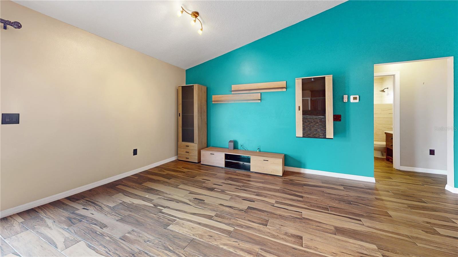 SECRET HILL SUB - Residential