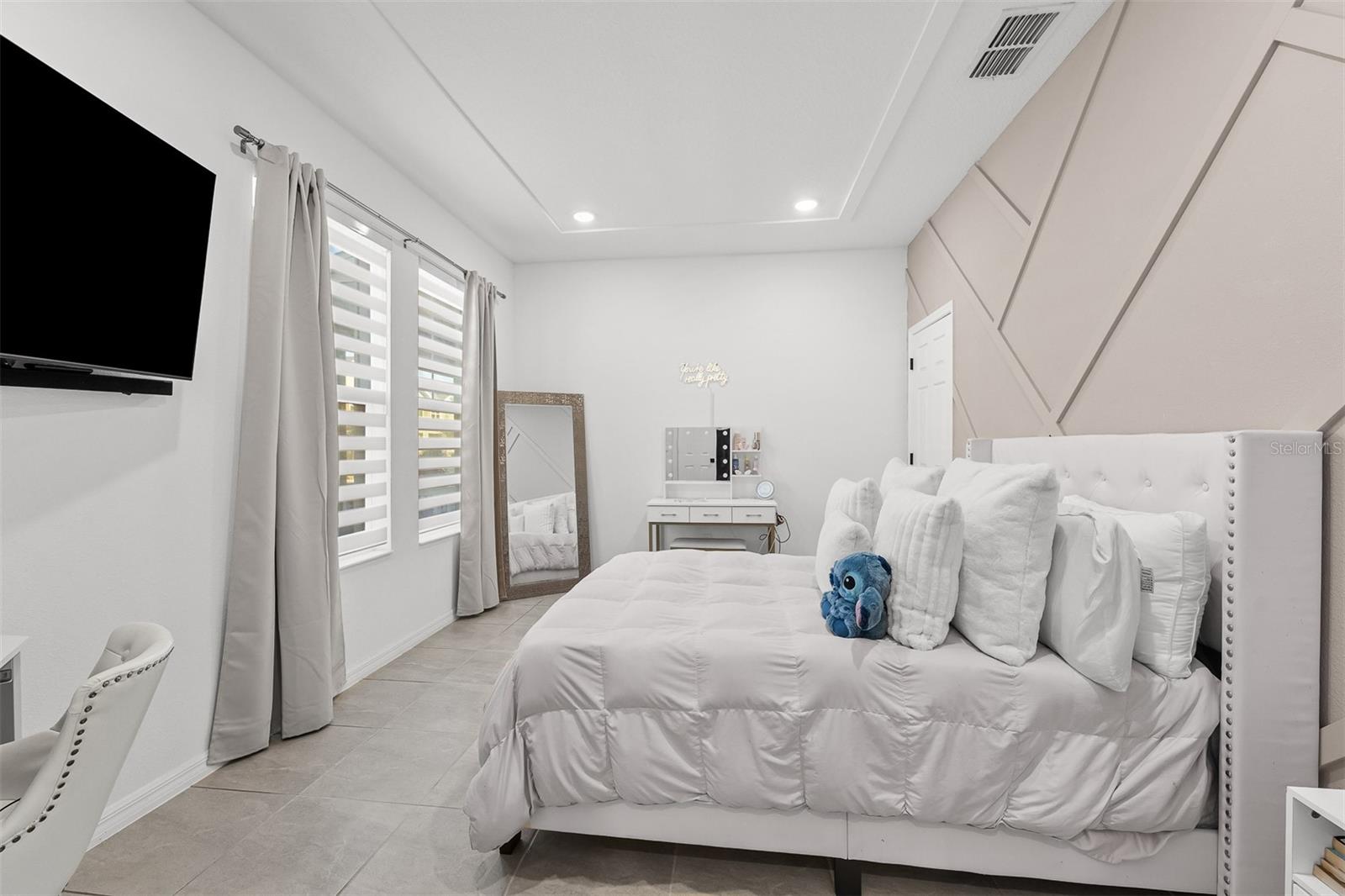 MEZZANO - Residential