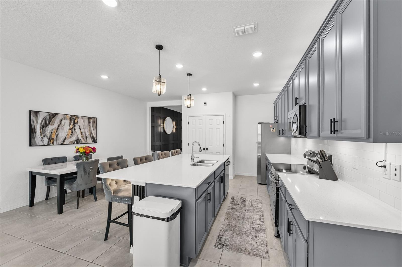 MEZZANO - Residential