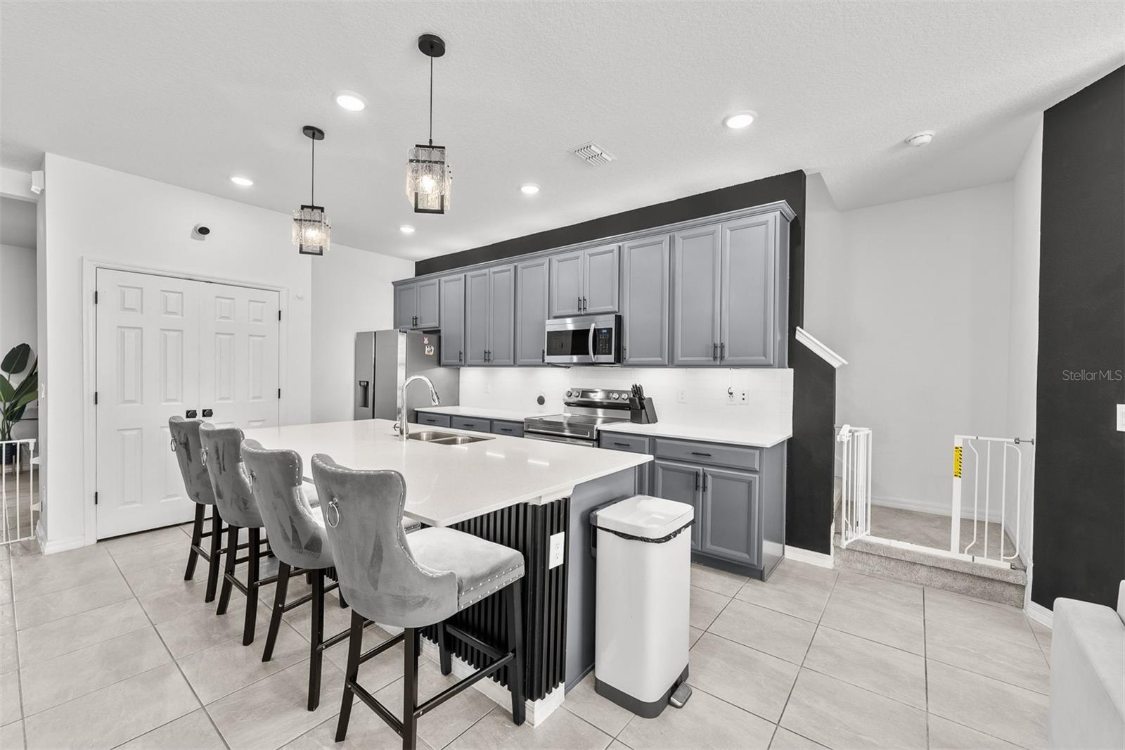 MEZZANO - Residential