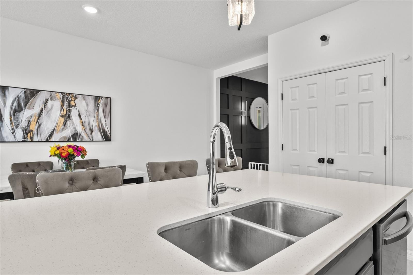 MEZZANO - Residential