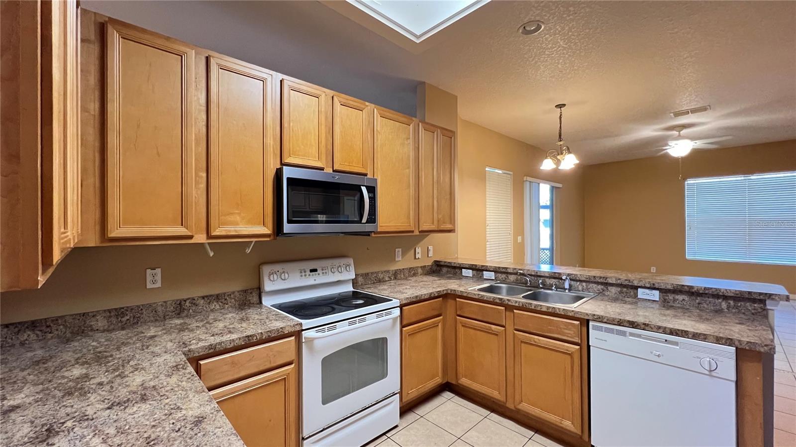 TRADDS LNDG - Residential Lease