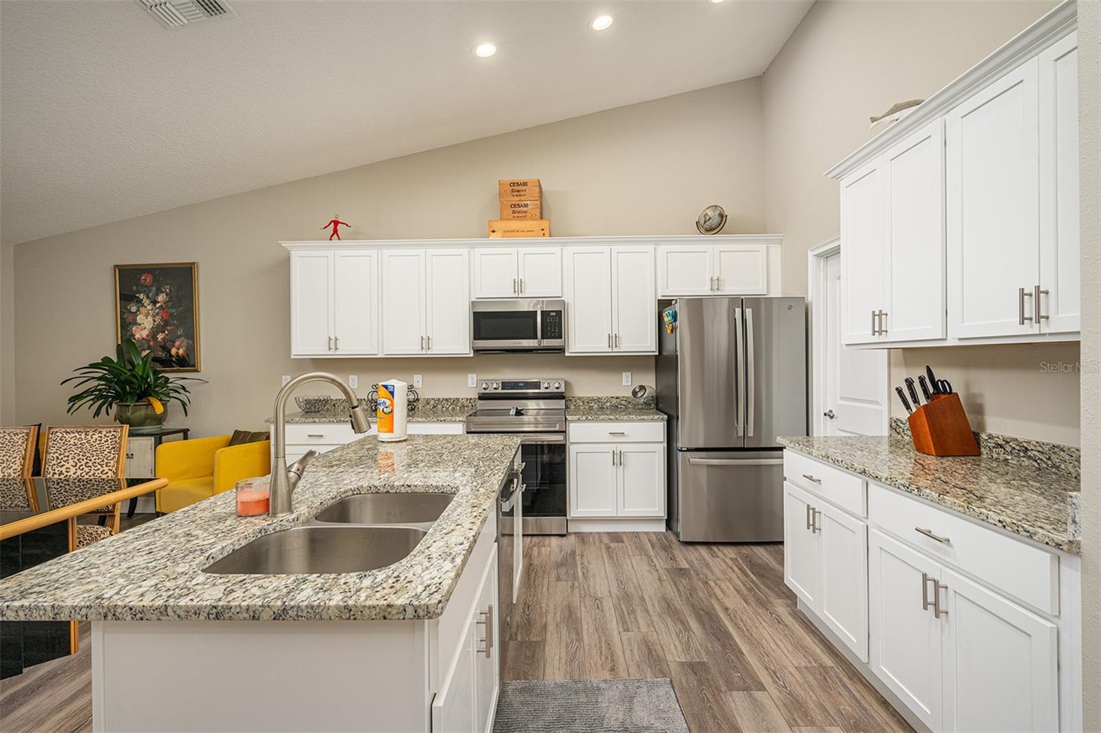 Photo 2 of 21 of 106 OCEANS CIRCLE townhome