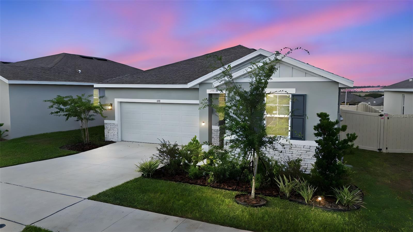 MABEL PLACE - Residential