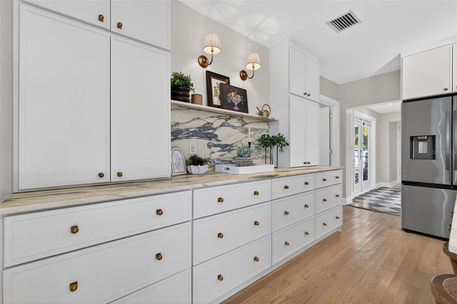 BARNARD ERASTUS A S REV SUB - Residential