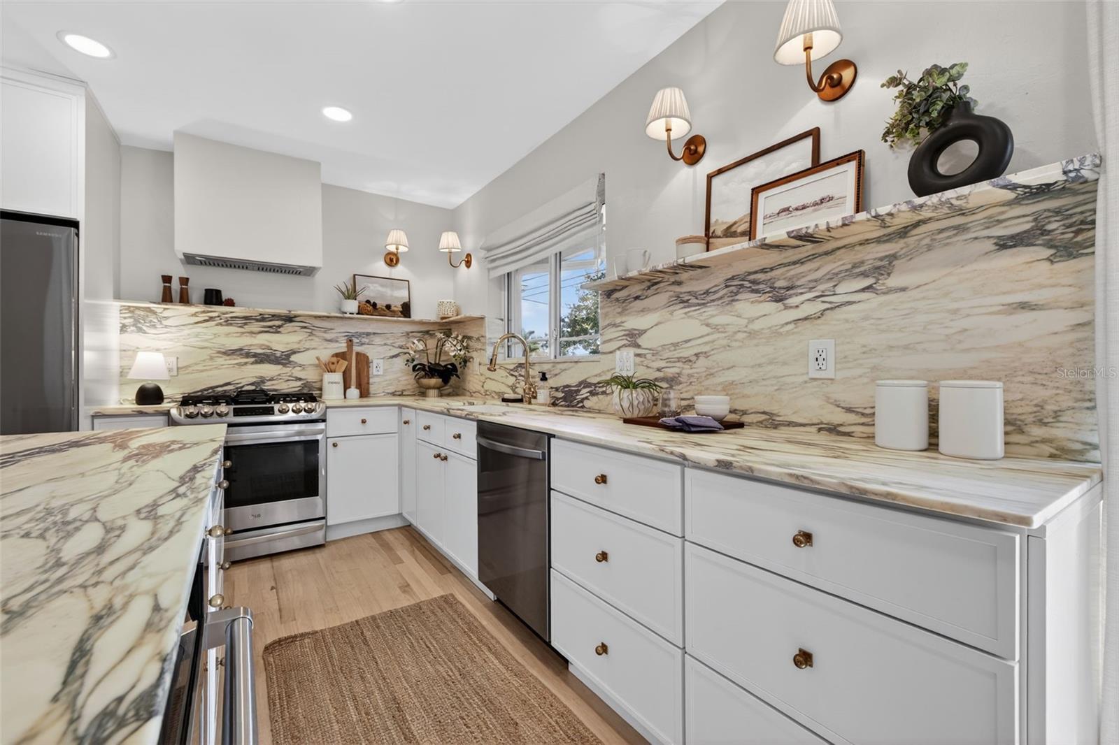 BARNARD ERASTUS A S REV SUB - Residential