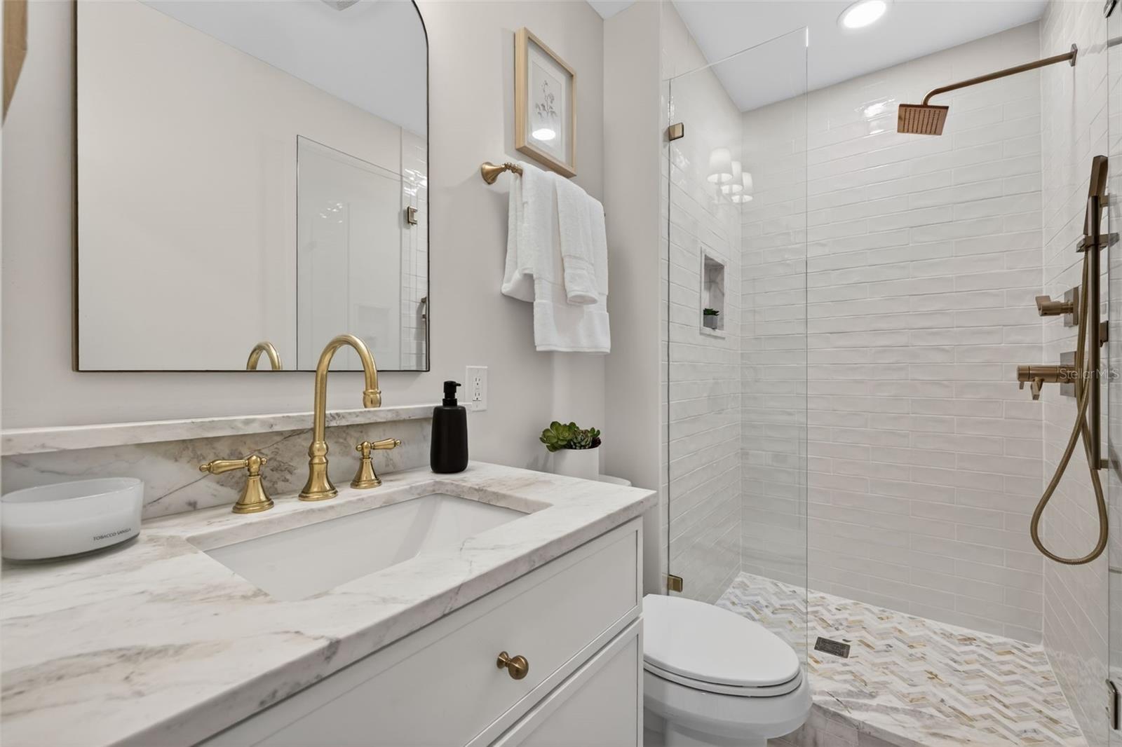 BARNARD ERASTUS A S REV SUB - Residential