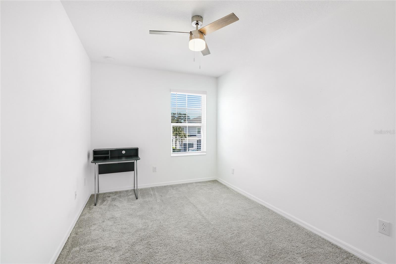 MORGANS GLEN TWNHMS PH IIIA & IIIB - Residential Lease