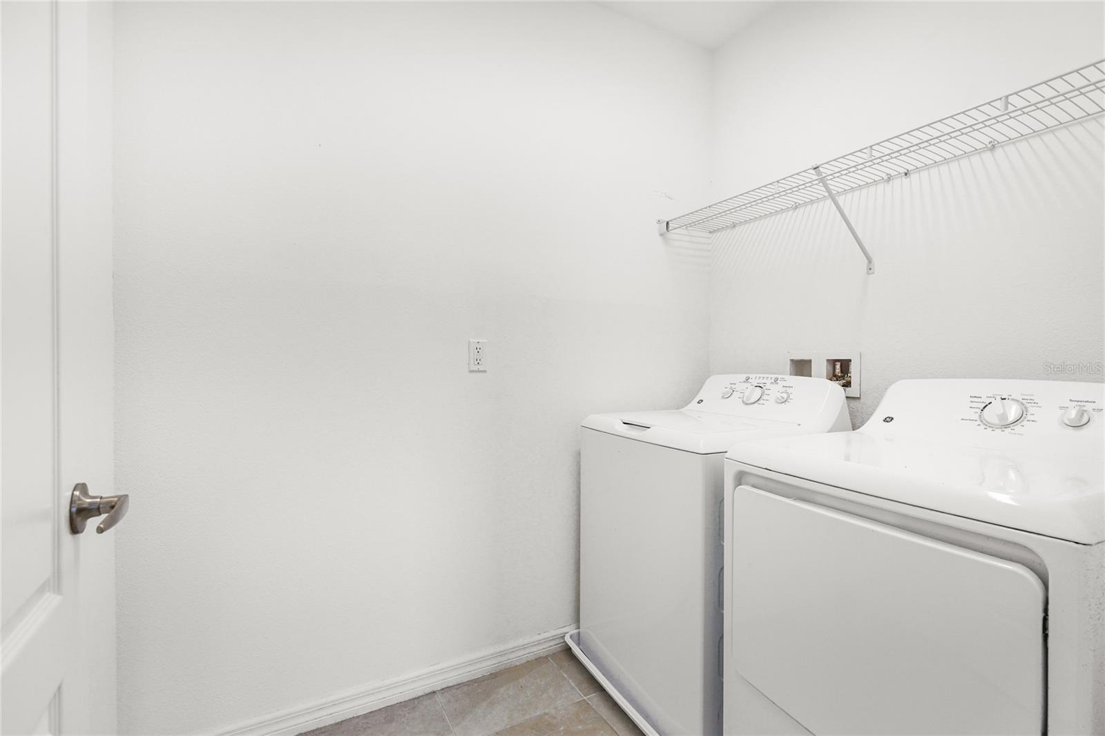 MORGANS GLEN TWNHMS PH IIIA & IIIB - Residential Lease