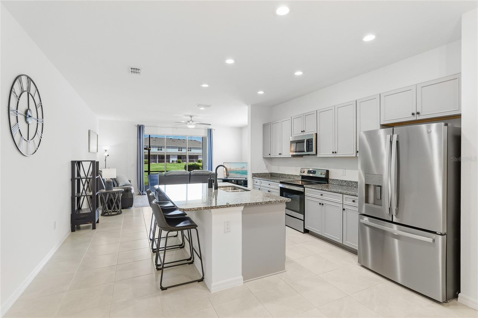 MORGANS GLEN TWNHMS PH IIIA & IIIB - Residential Lease