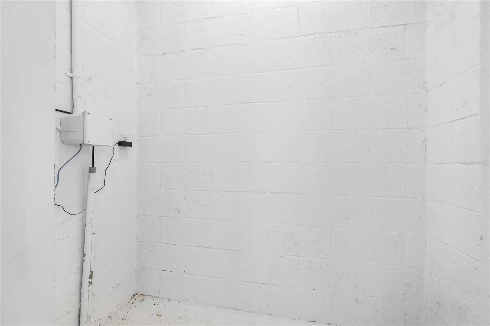 MORGANS GLEN TWNHMS PH IIIA & IIIB - Residential Lease