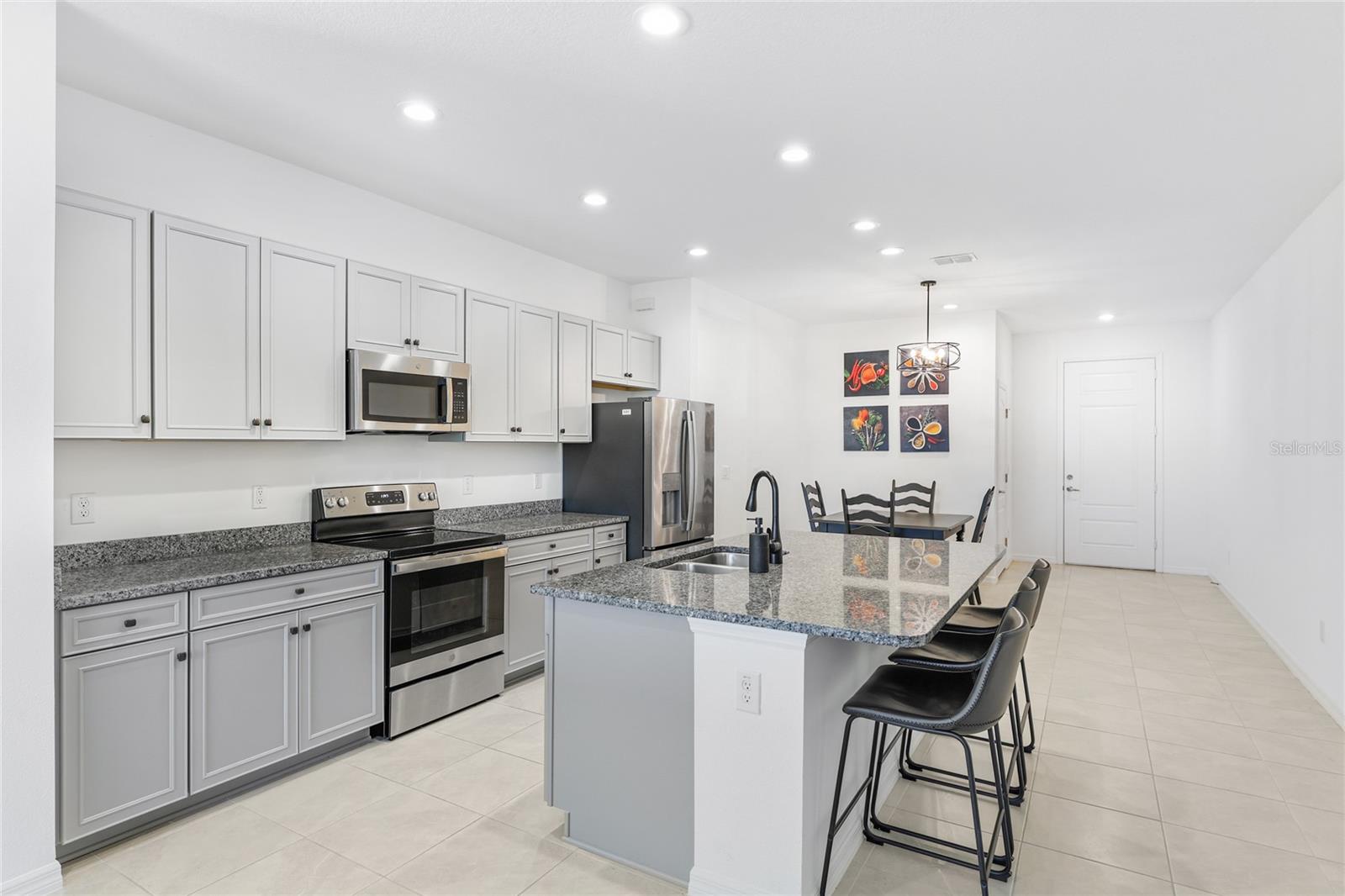 MORGANS GLEN TWNHMS PH IIIA & IIIB - Residential Lease