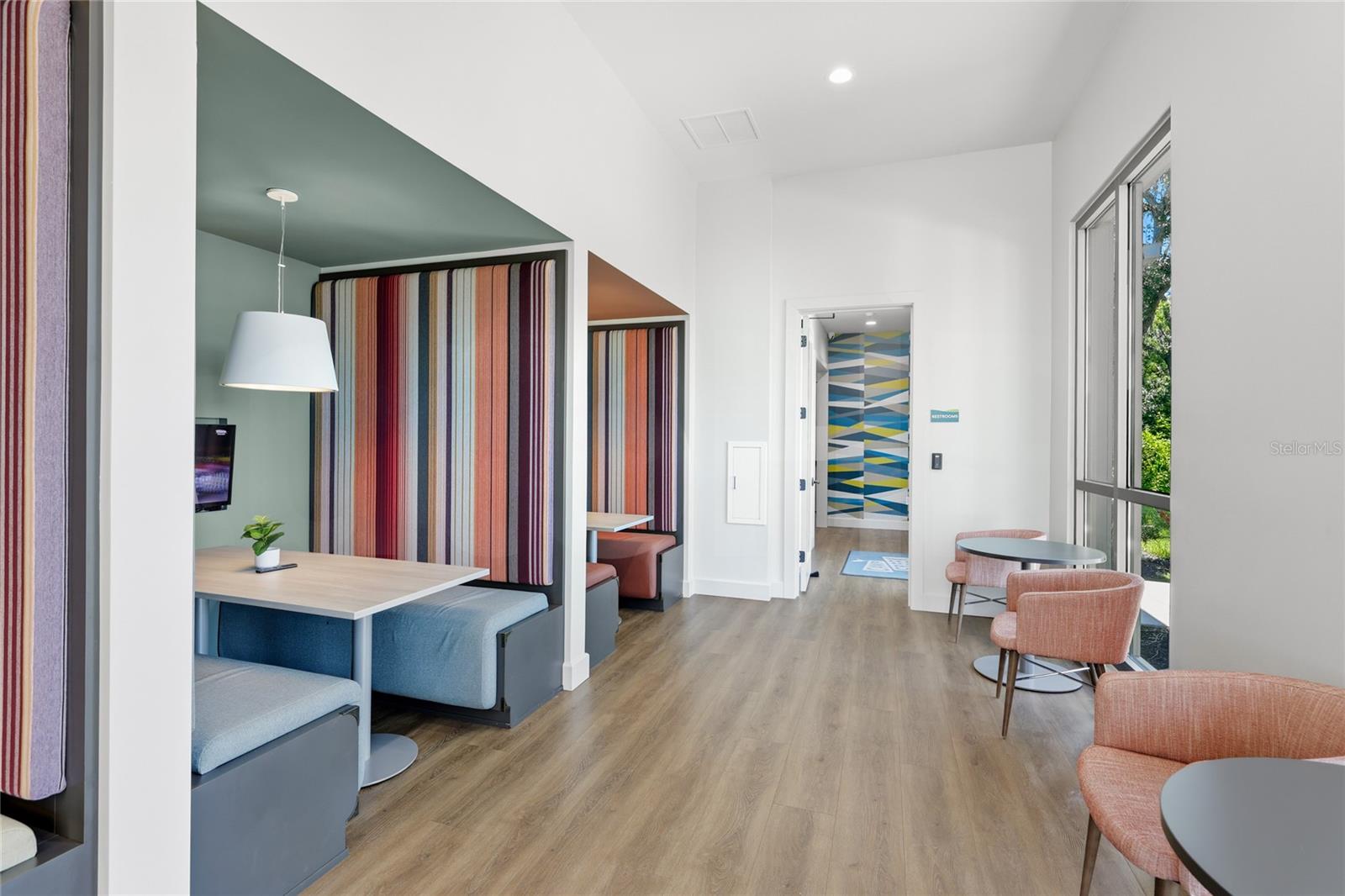 MORGANS GLEN TWNHMS PH IIIA & IIIB - Residential Lease