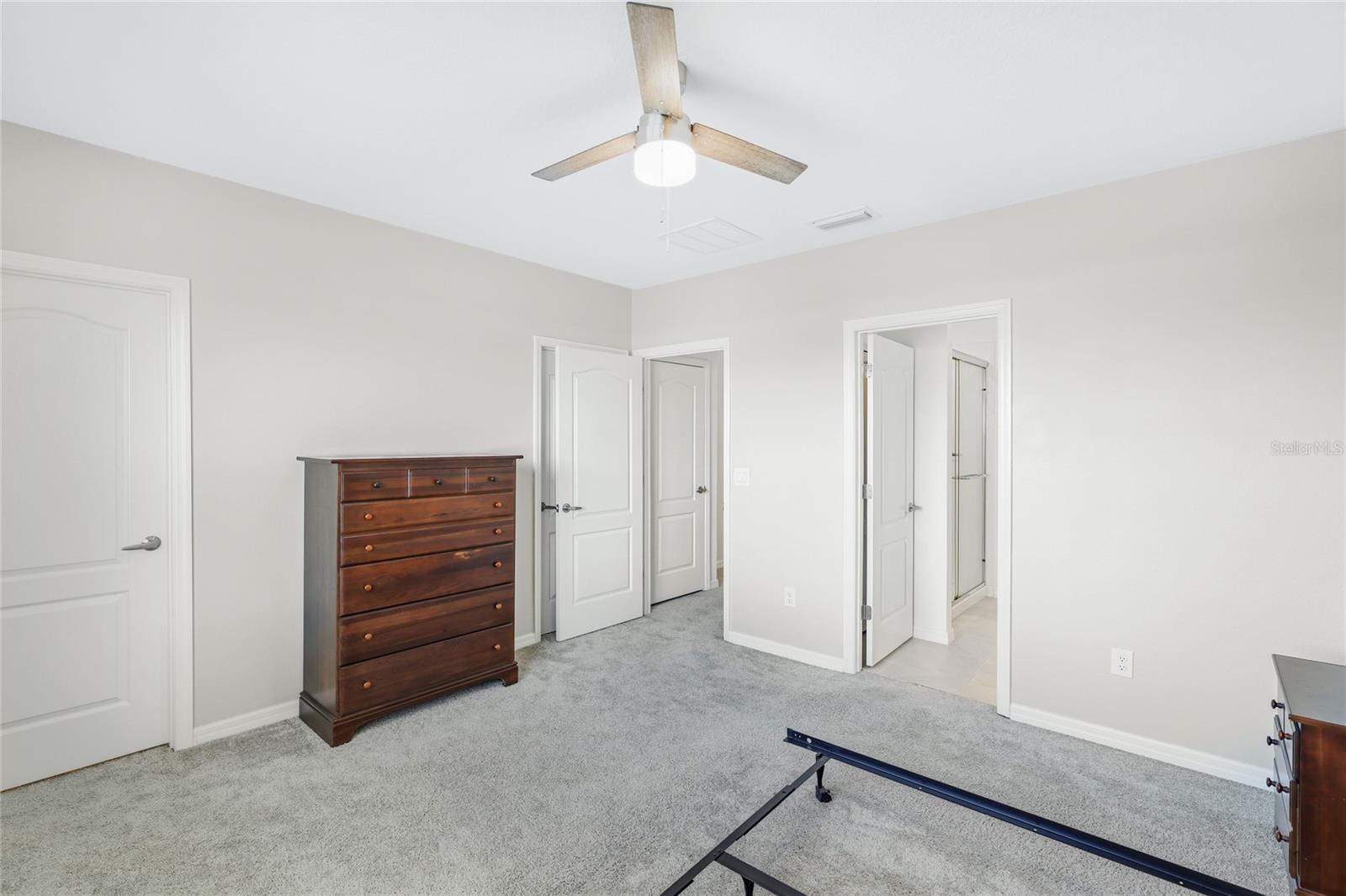 MORGANS GLEN TWNHMS PH IIIA & IIIB - Residential Lease