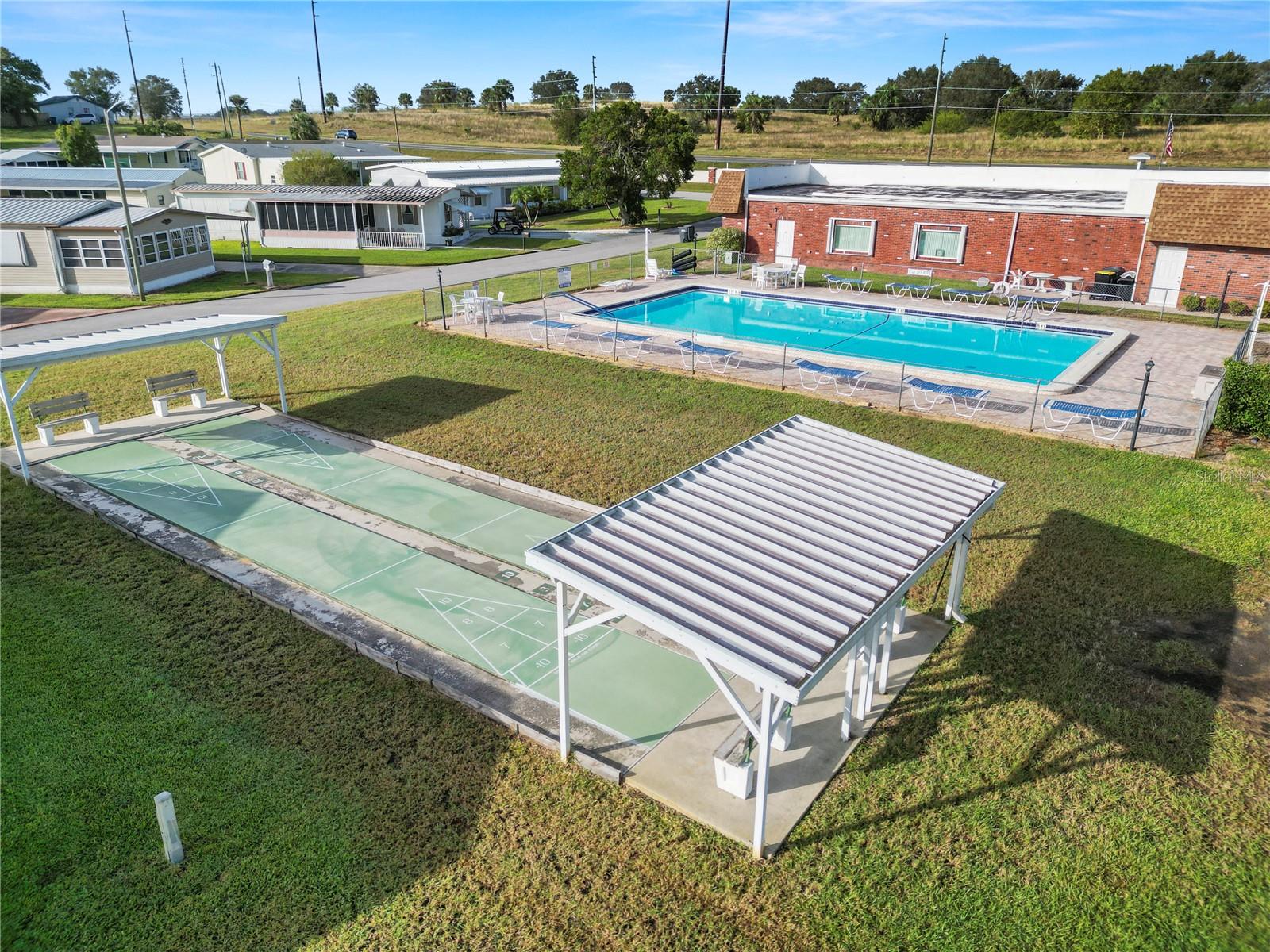 TWIN FOUNTAINS INC A CONDO MHP - Residential