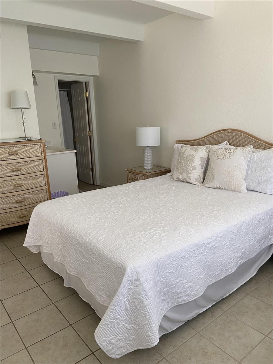 OCEAN CLUB SOUTH CONDO - Residential Lease