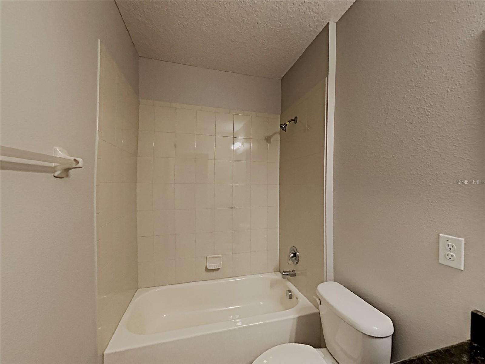 ALDEA RESERVE - Residential Lease