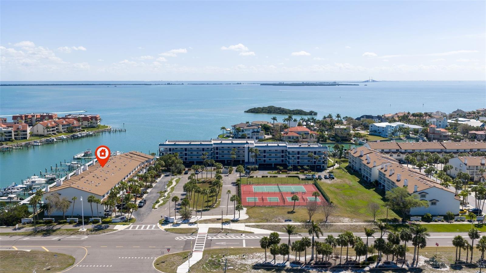 PALMS OF TIERRA - Residential