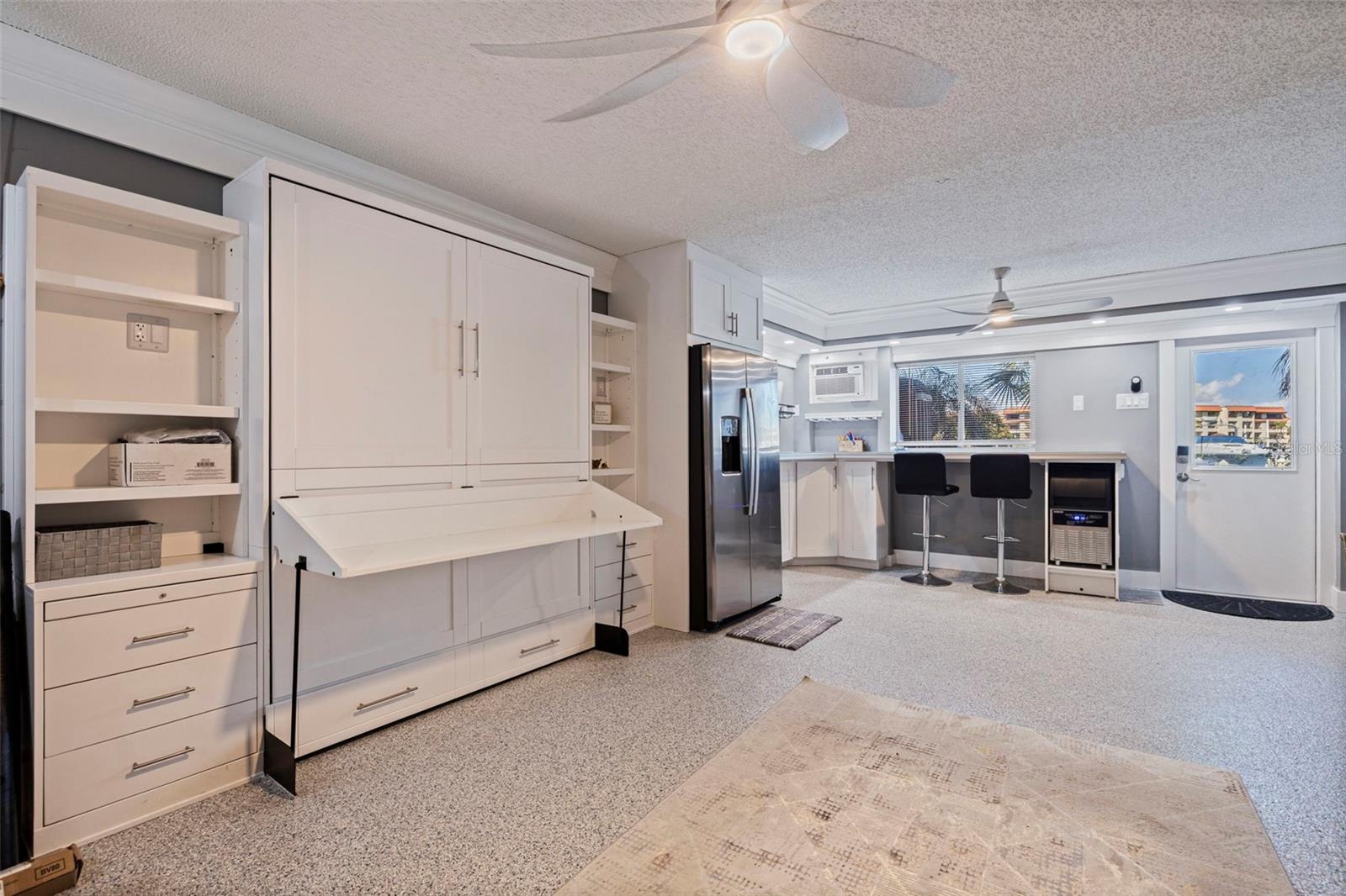 PALMS OF TIERRA - Residential