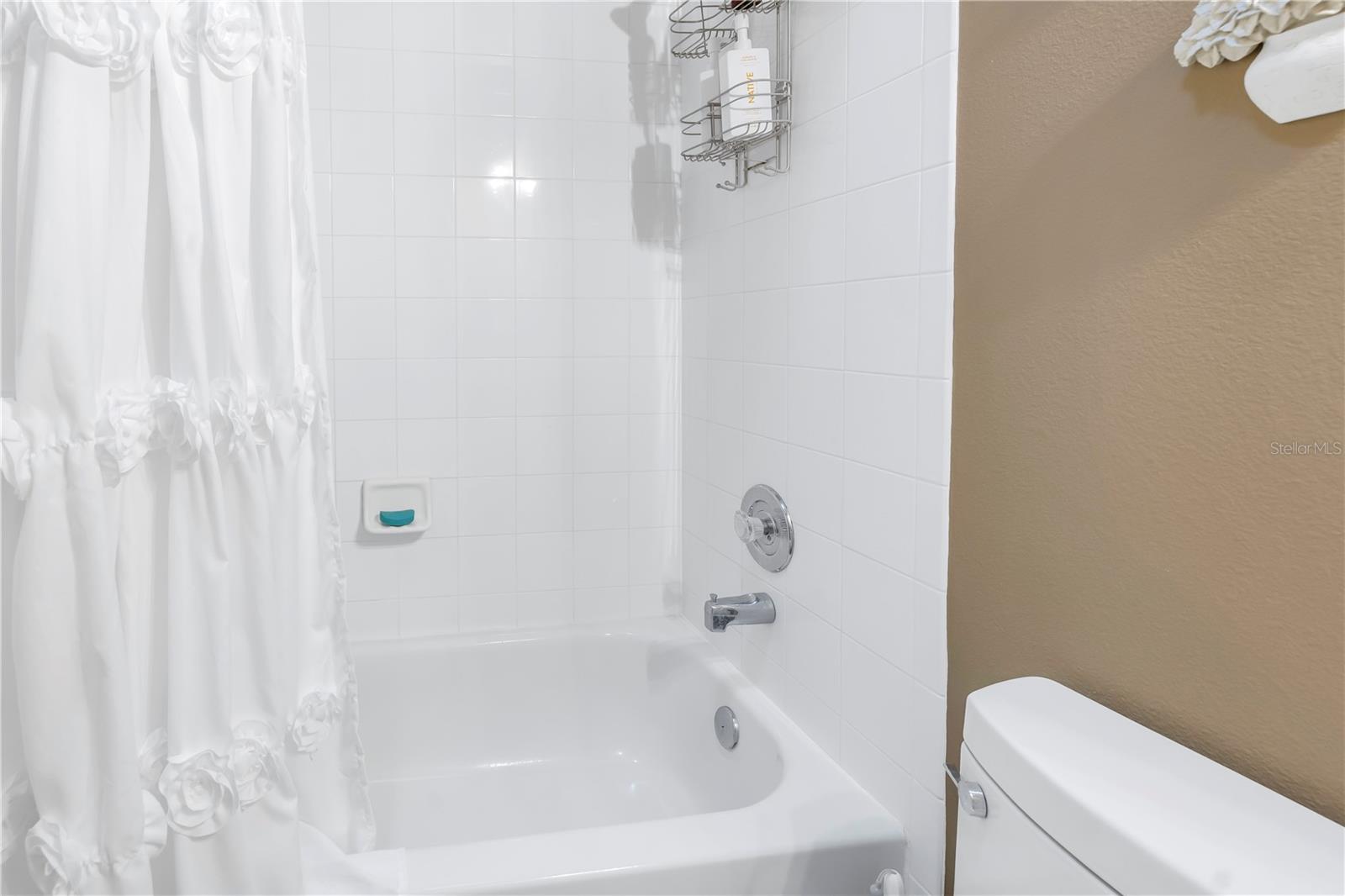 PALMS OF TIERRA - Residential