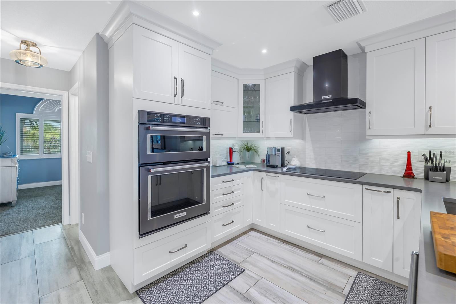 PALMS OF TIERRA - Residential