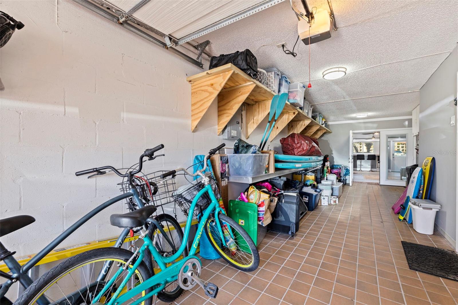 PALMS OF TIERRA - Residential