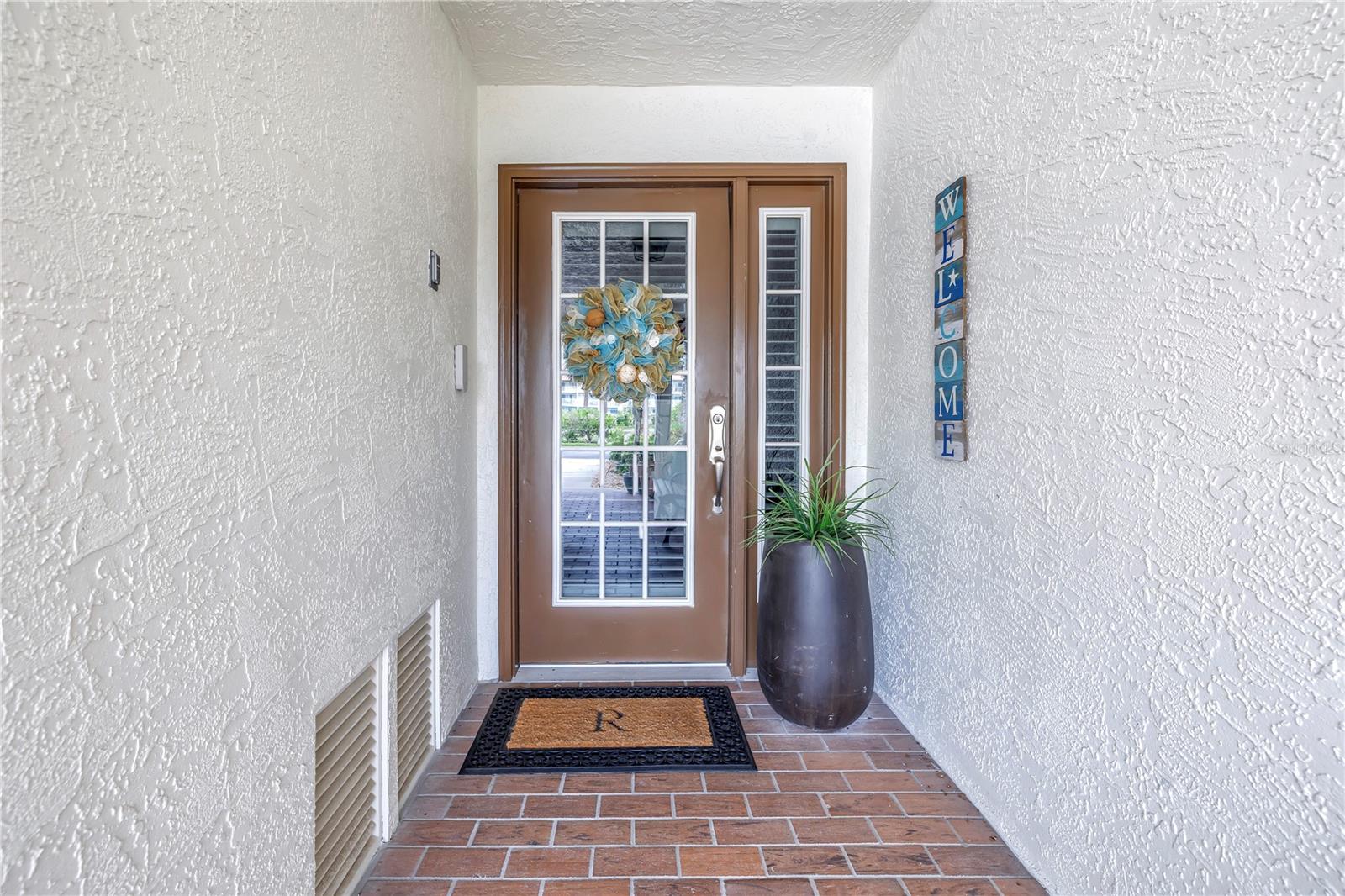 PALMS OF TIERRA - Residential