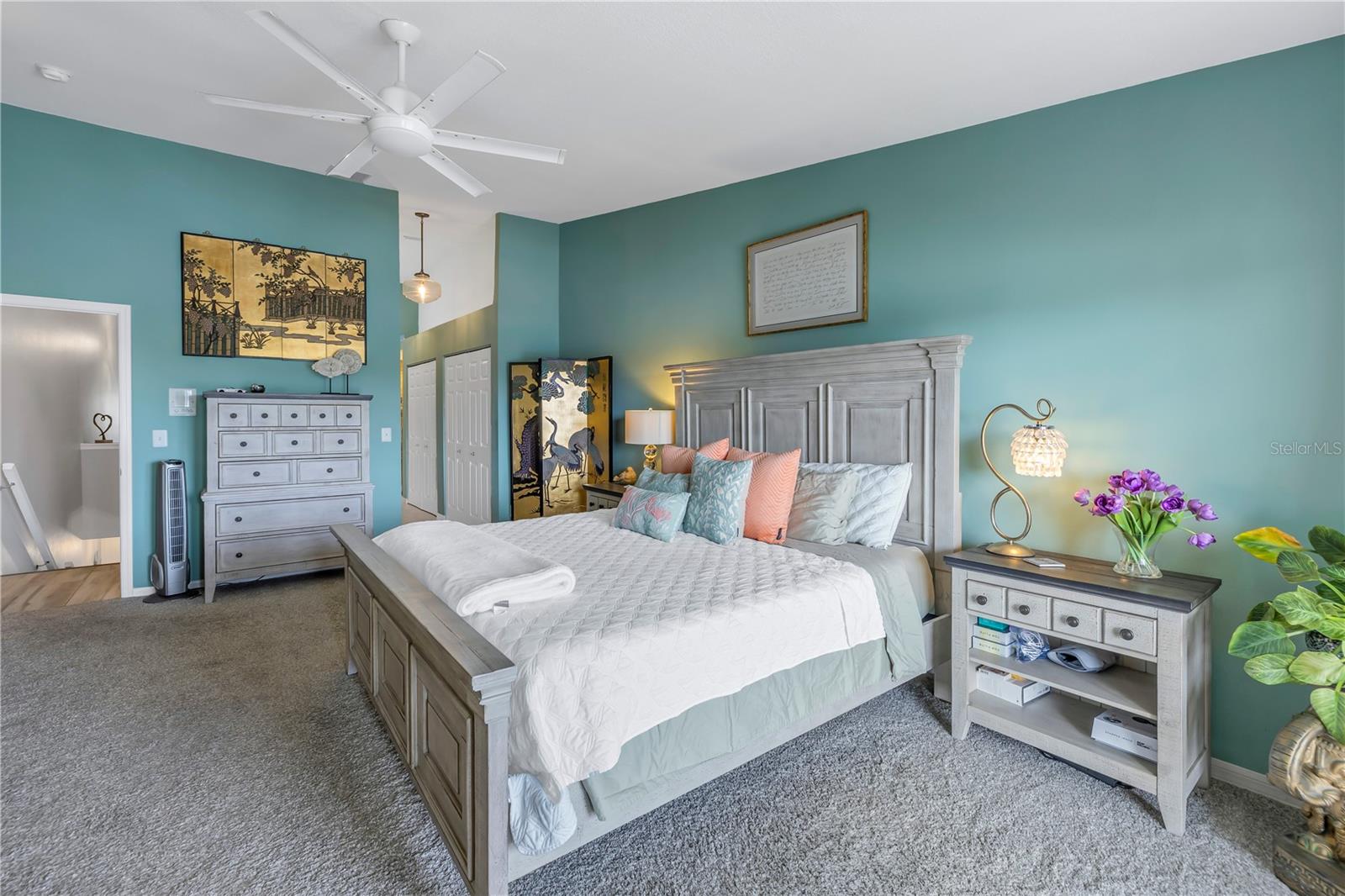 PALMS OF TIERRA - Residential