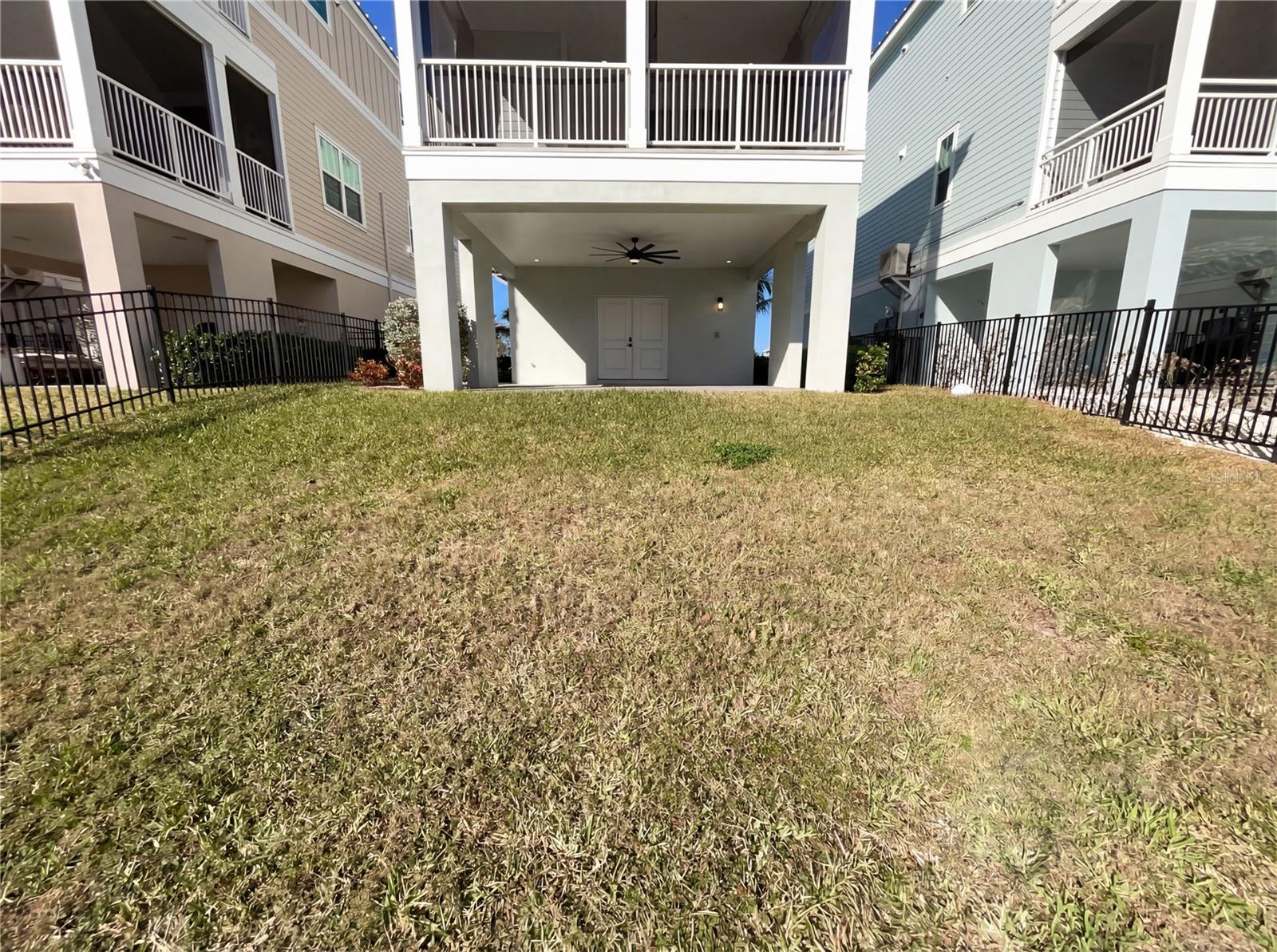 HUNTERS POINT - Residential