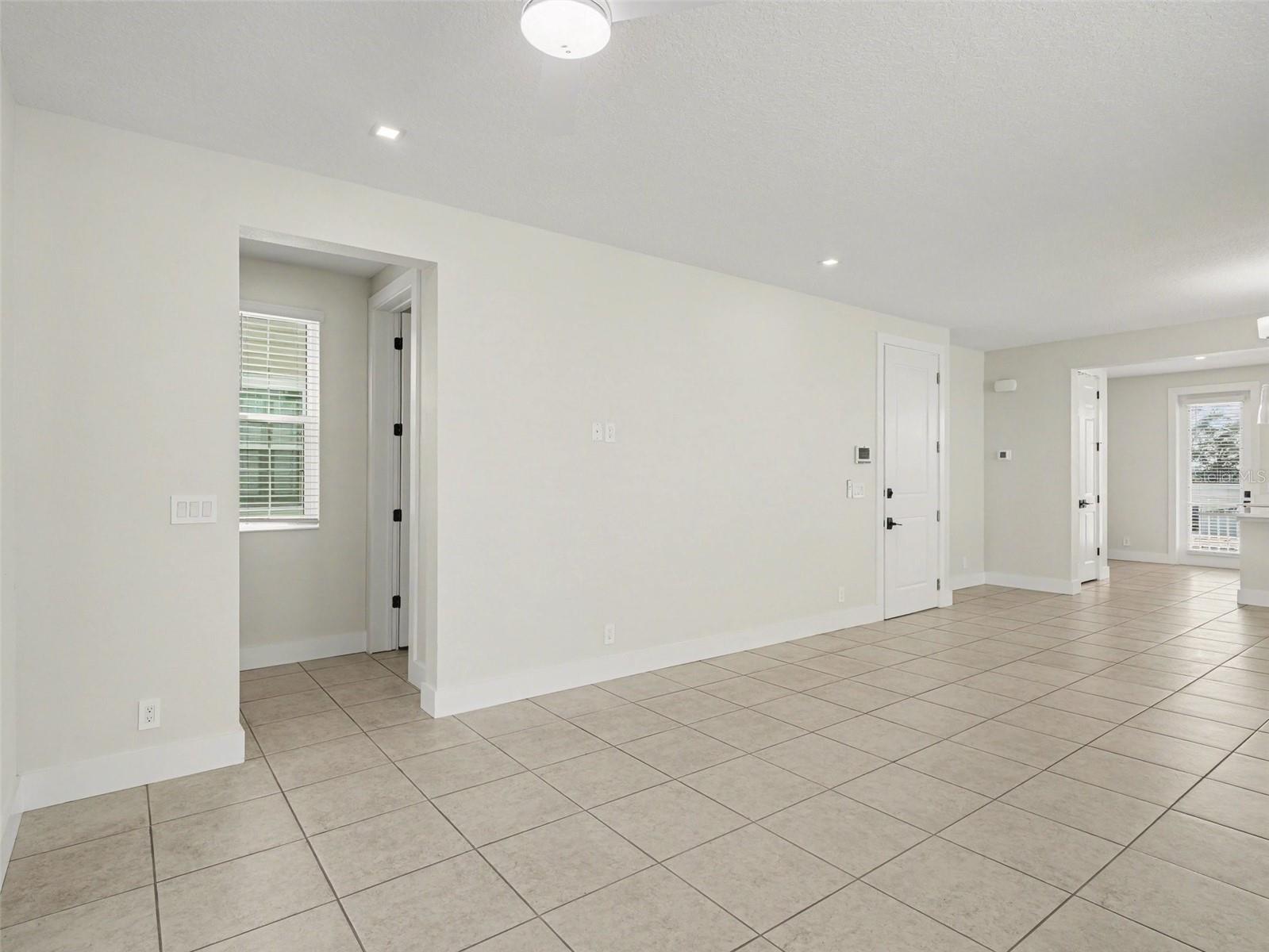 HUNTERS POINT - Residential