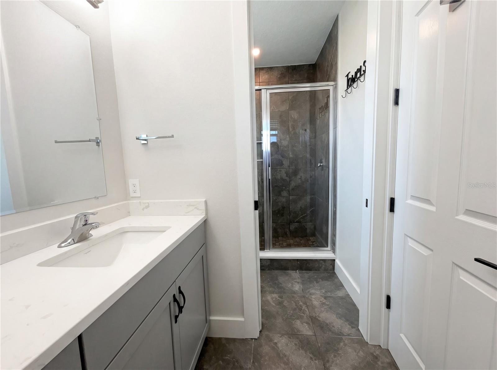 HUNTERS POINT - Residential