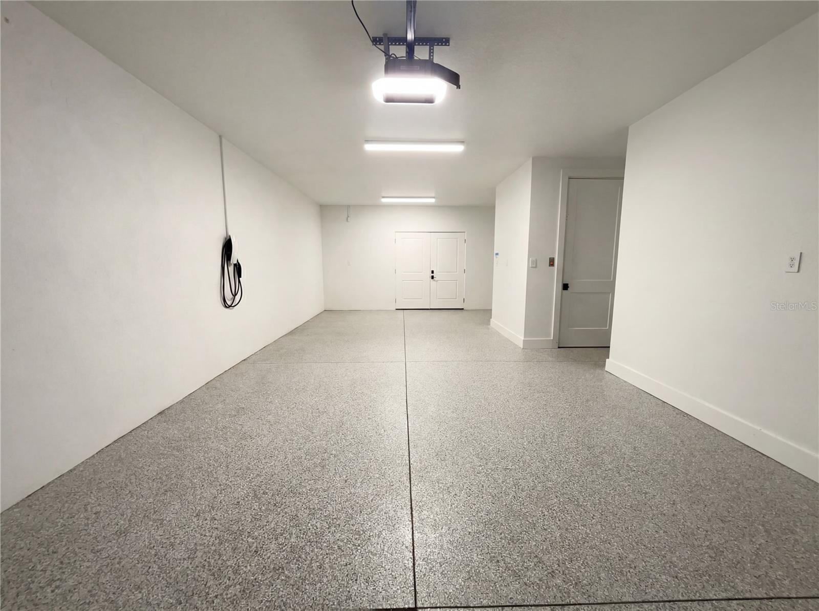 HUNTERS POINT - Residential