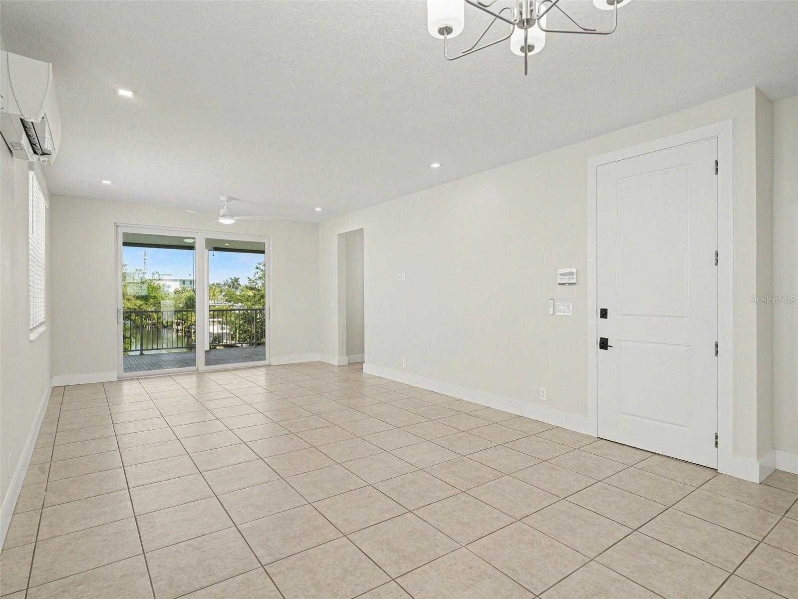 HUNTERS POINT - Residential