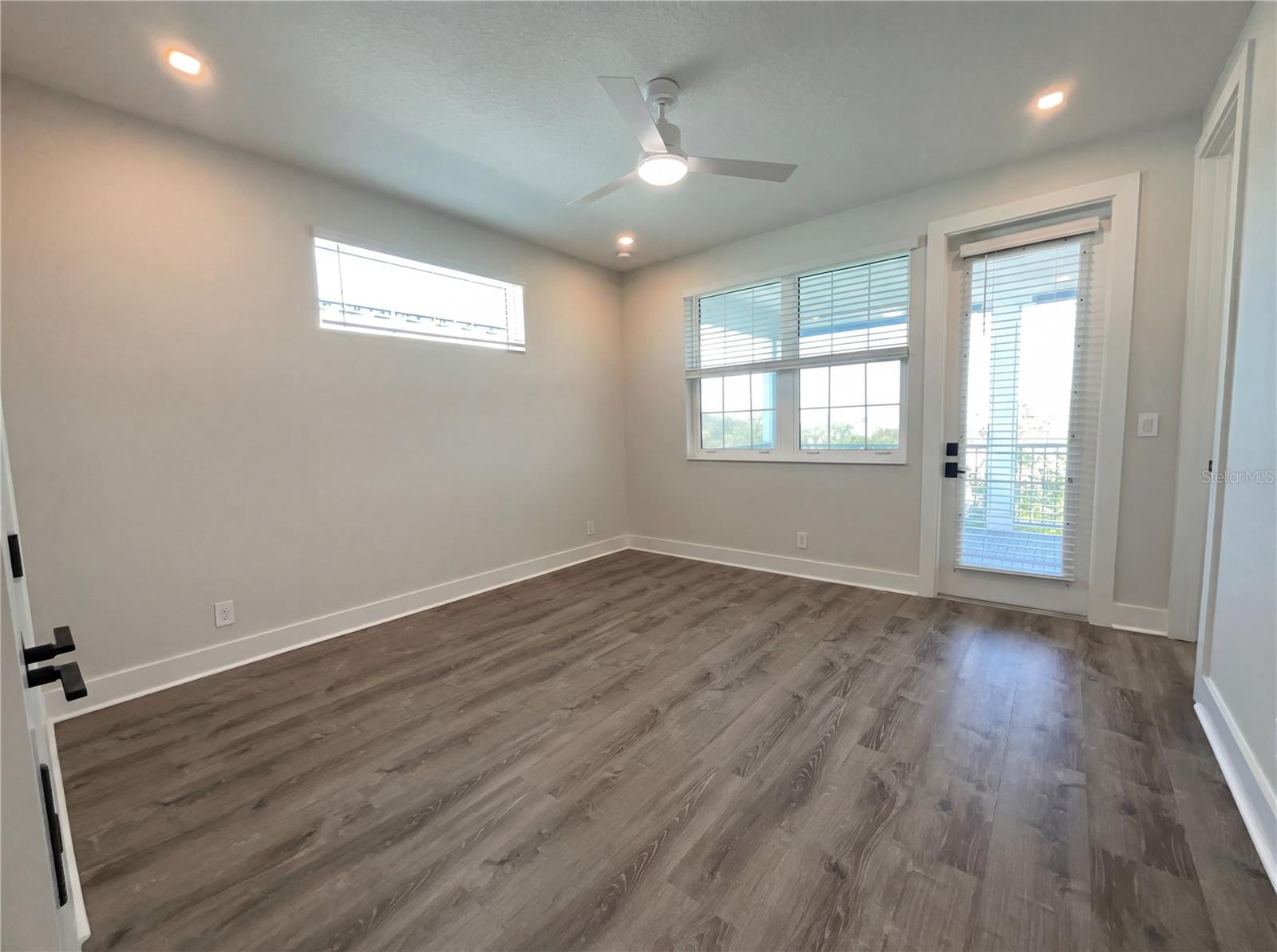 HUNTERS POINT - Residential