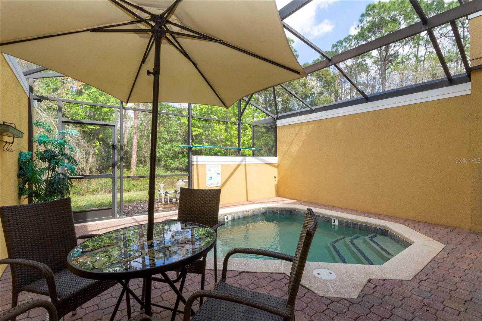 ENCANTADA PH 1 - Residential