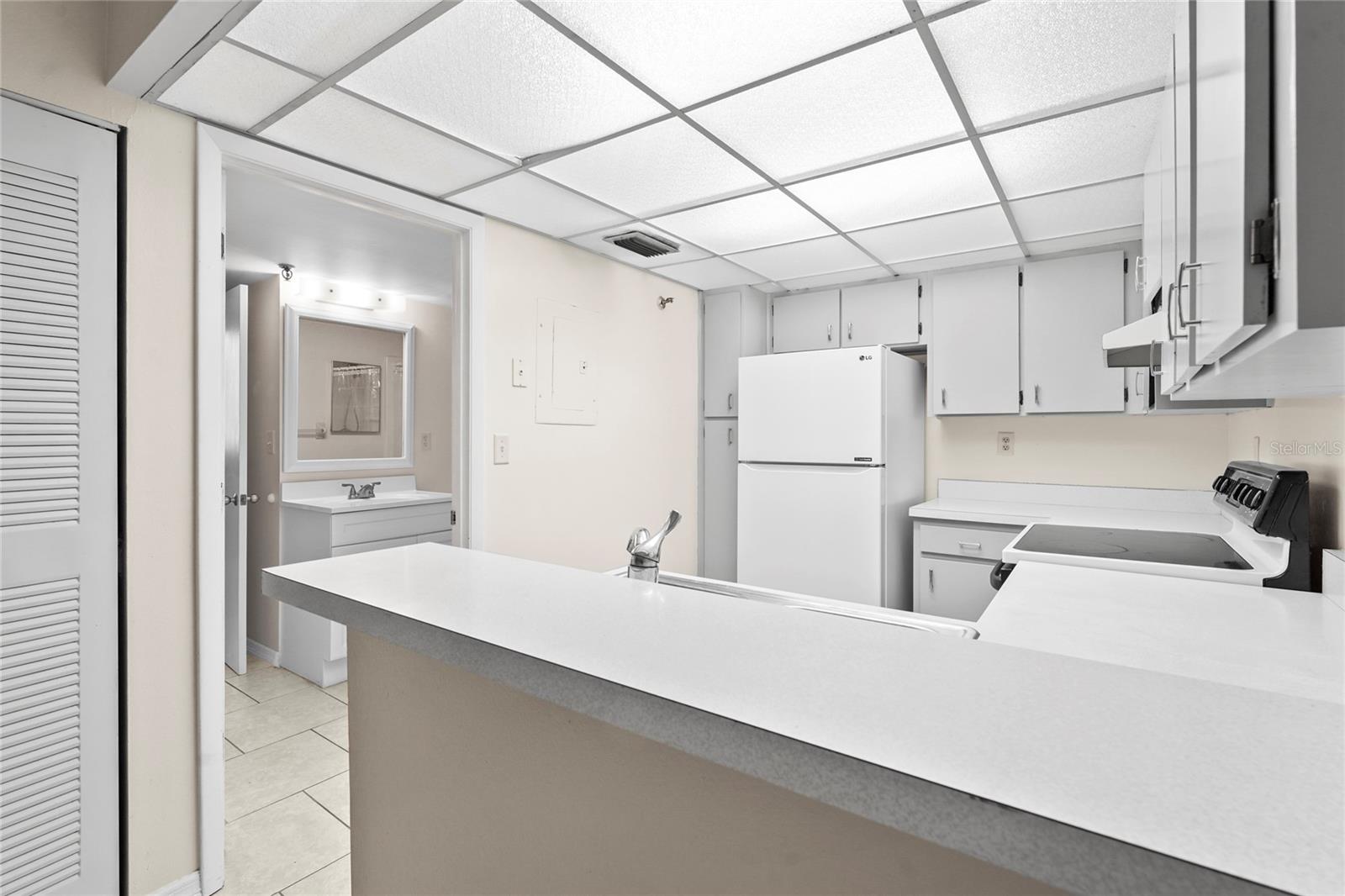 PROMENADES WEST - Residential